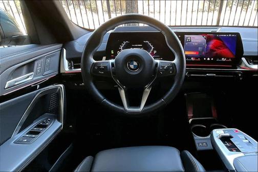 2025 BMW X2 xDrive28i