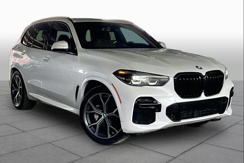 Mineral White Metallic 2022 BMW X5 sDrive40i