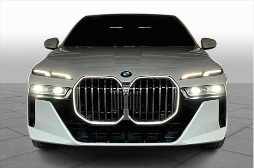 2024 BMW 740 i