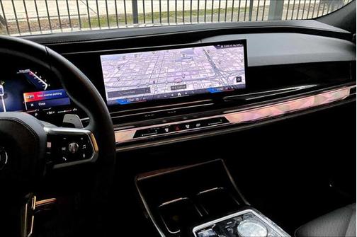 2024 BMW 740 i