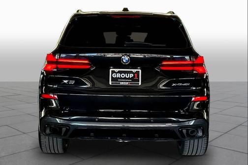 Black Sapphire Metallic 2025 BMW X5 xDrive40i