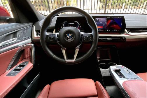Vegas Red Metallic 2026 BMW X2 xDrive28i
