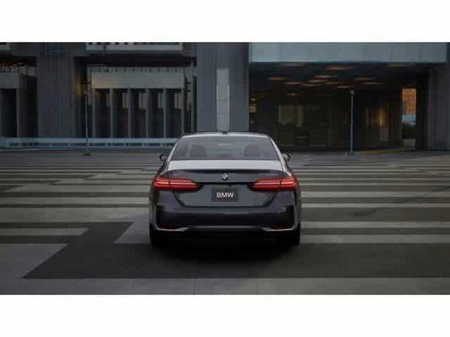 Dark Graphite Metallic 2026 BMW 530 xDrive