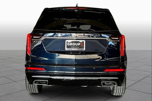 2022 Cadillac XT6 Premium Luxury FWD