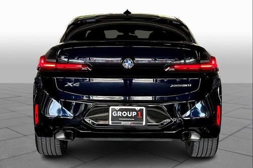 2023 BMW X4 xDrive30i