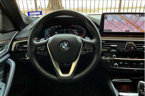 2023 BMW 530 i