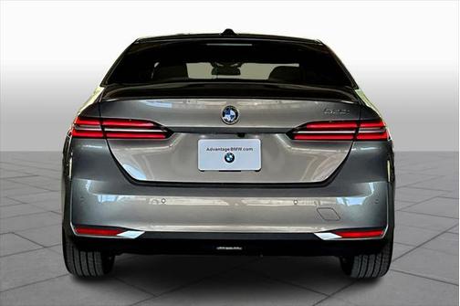 2024 BMW 530 i