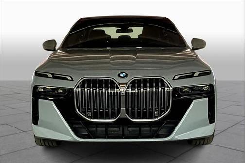 2024 BMW 740 i