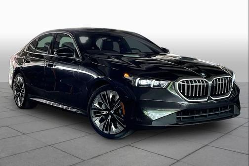 Dark Graphite Metallic 2026 BMW 530 530i