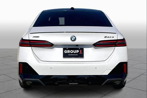 2026 BMW 550e xDrive