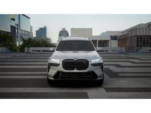 2026 BMW X7 M60i