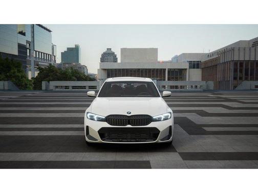 Alpine White 2026 BMW 330 330i