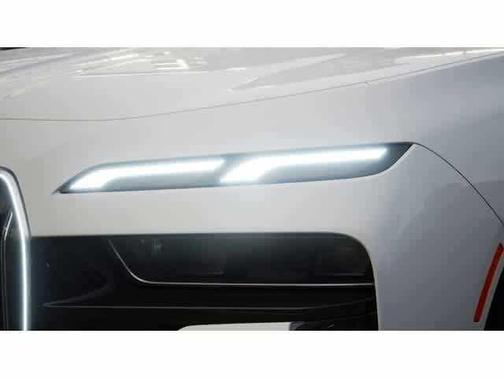 Alpine White 2026 BMW 740 xDrive