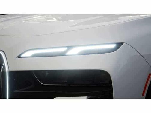 Alpine White 2026 BMW 740 xDrive