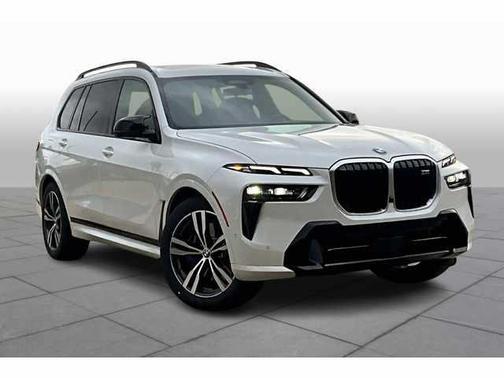 2025 BMW X7 M60i