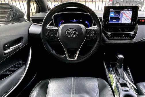 Classic Silver Metallic 2019 Toyota Corolla SE