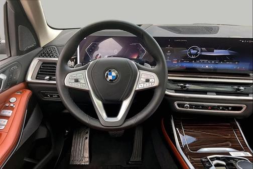Black Sapphire Metallic 2026 BMW X7 xDrive40i