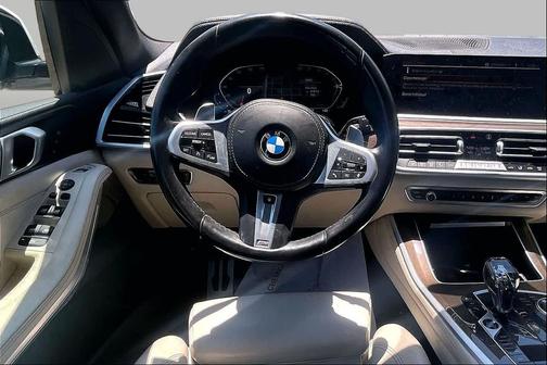 Mineral White Metallic 2022 BMW X5 xDrive40i