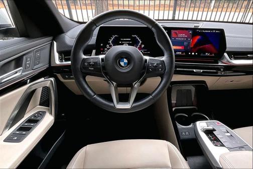 2025 BMW X2 xDrive28i
