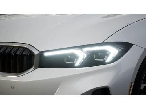 Mineral White Metallic 2026 BMW 330 330i