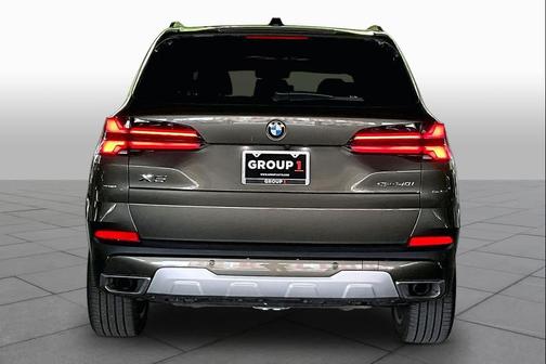 Manhattan Green Metallic 2026 BMW X5 sDrive40i