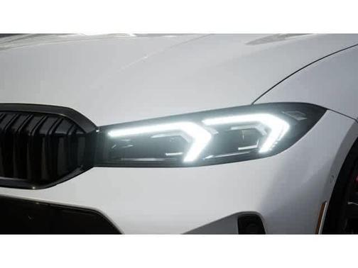 Mineral White Metallic 2026 BMW 330 330i