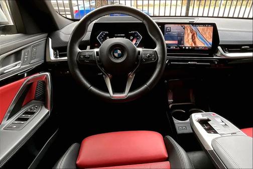 2025 BMW X2 xDrive28i