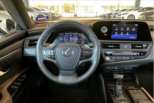 2022 Lexus ES 350 Base