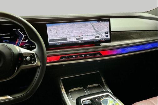 Carbon Black Metallic 2024 BMW i7 xDrive60