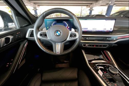 2025 BMW X6 xDrive40i