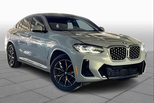 2025 BMW X4 xDrive30i