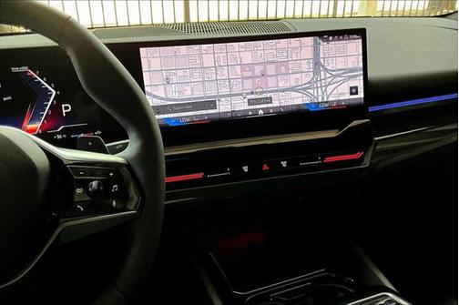 2025 BMW 530 i xDrive