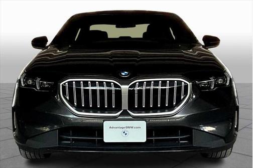 2025 BMW 530 i xDrive