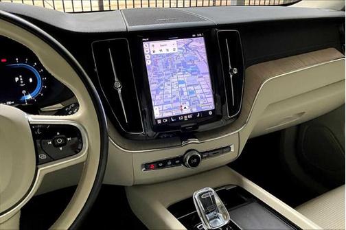 2022 Volvo XC60 B6 Inscription