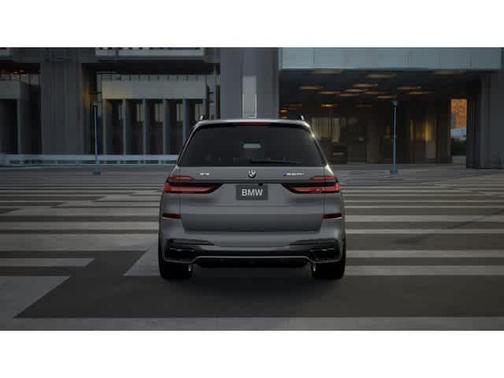 2026 BMW X7 M60i