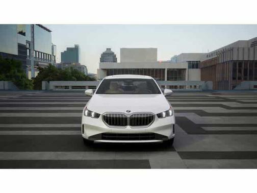 2025 BMW 530 i
