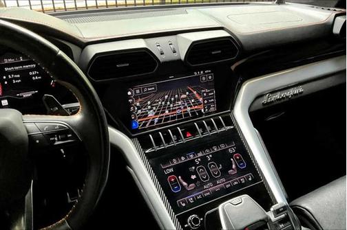 2019 Lamborghini Urus AWD