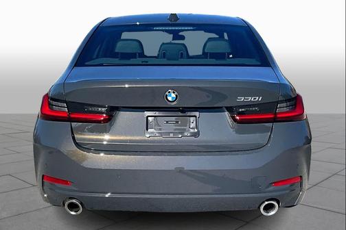 Dravit Grey Metallic 2026 BMW 330 NA