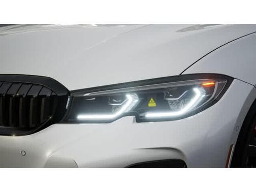 2025 BMW 330 i