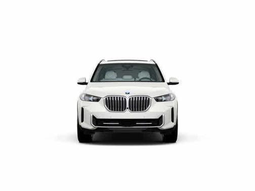 Mineral White Metallic 2026 BMW X5 sDrive40i