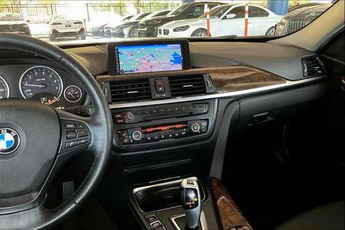 2015 BMW 320 i