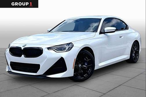 Mineral White Metallic 2025 BMW 230 230i