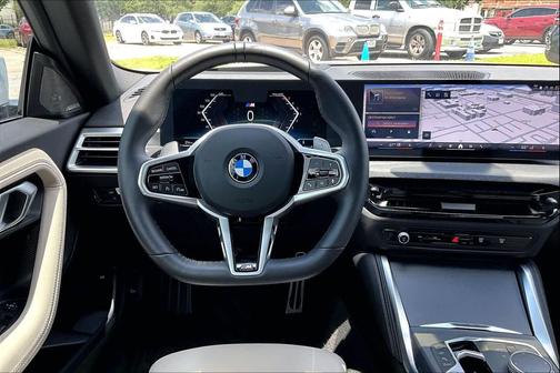 Mineral White Metallic 2025 BMW 230 230i