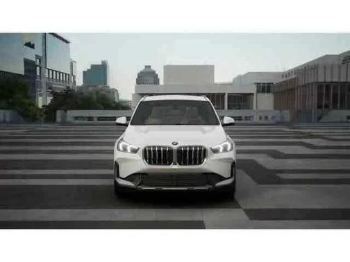 Mineral White Metallic 2026 BMW X1 xDrive28i