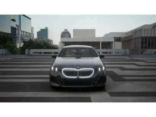 Dark Graphite Metallic 2026 BMW 530 530i