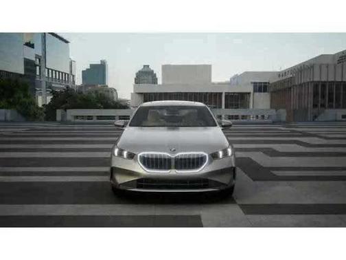 Gray 2027 BMW 530 i