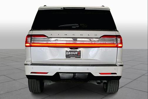 2019 Lincoln Navigator Select