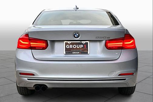 2018 BMW 330e iPerformance