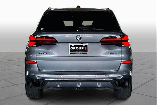 Skyscraper Grey Metallic 2024 BMW X5 xDrive40i