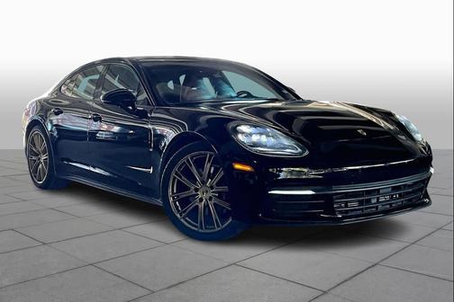 2018 Porsche Panamera 4